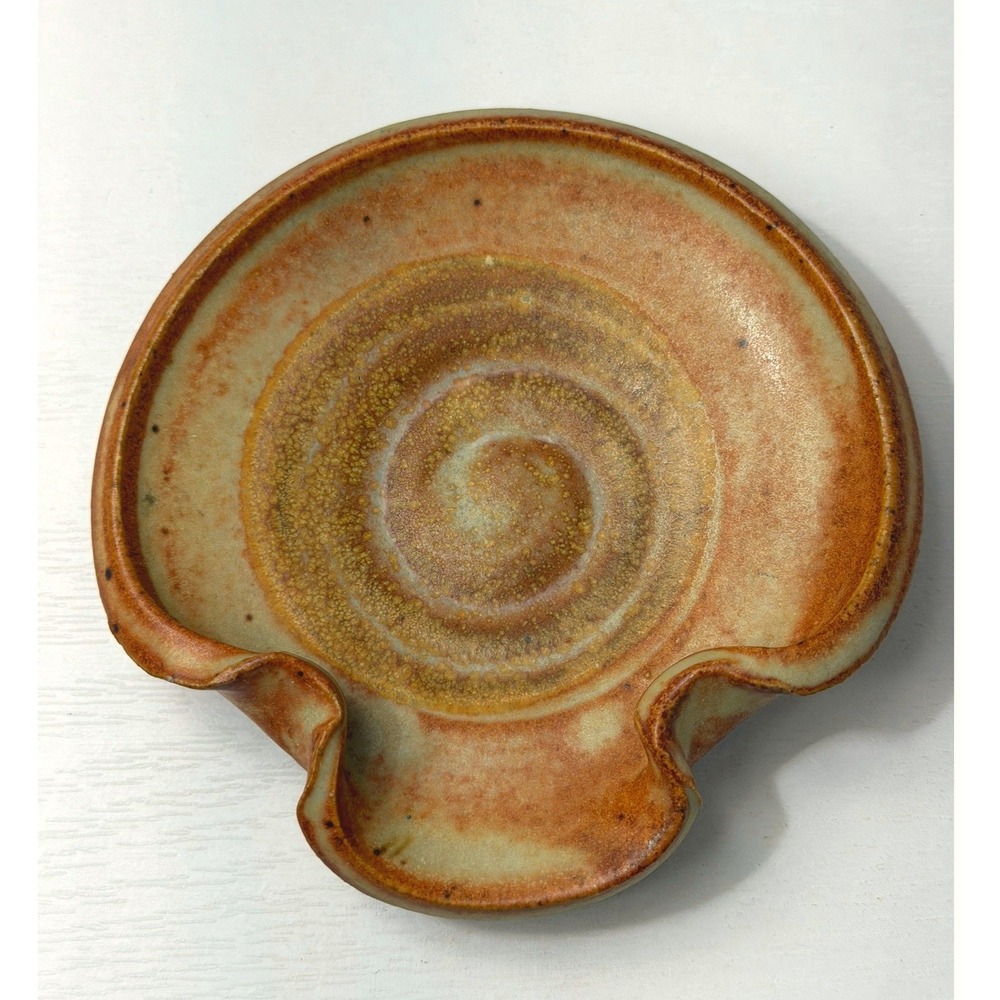 Barking Spider Pottery Spoon Rest